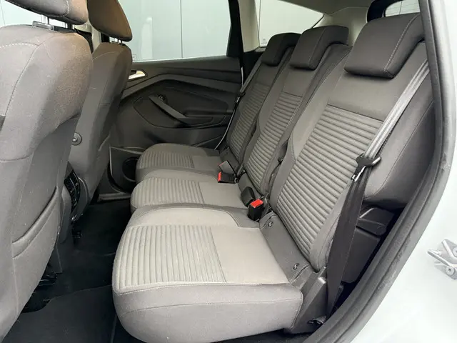 Ford C-MAX 1.5 Titanium 2015 Benzine 5