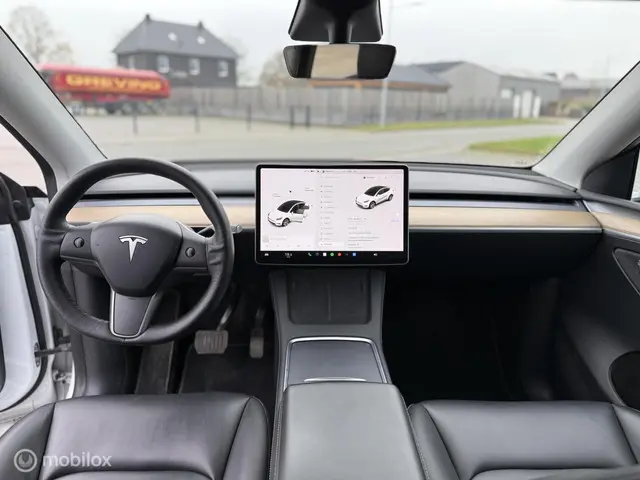 Tesla Model Y Long Range AWD 75 kWh 2021 Elektrisch 14