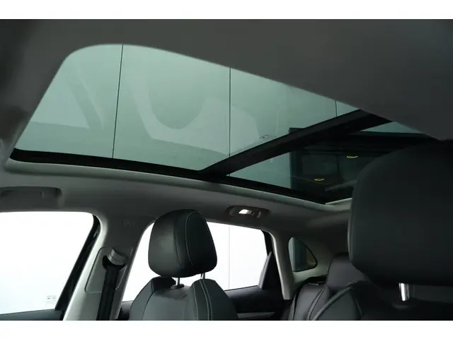 MG Marvel R Luxury 70 kWh 2022 Elektrisch 15