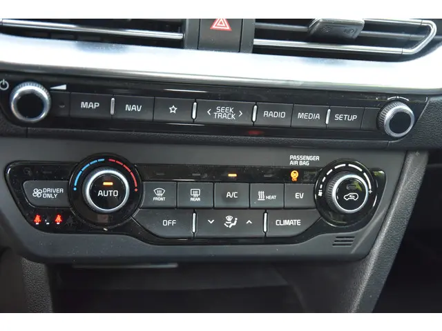 Kia e-Niro DynamicLine 64 kWh 2021 Elektrisch 14