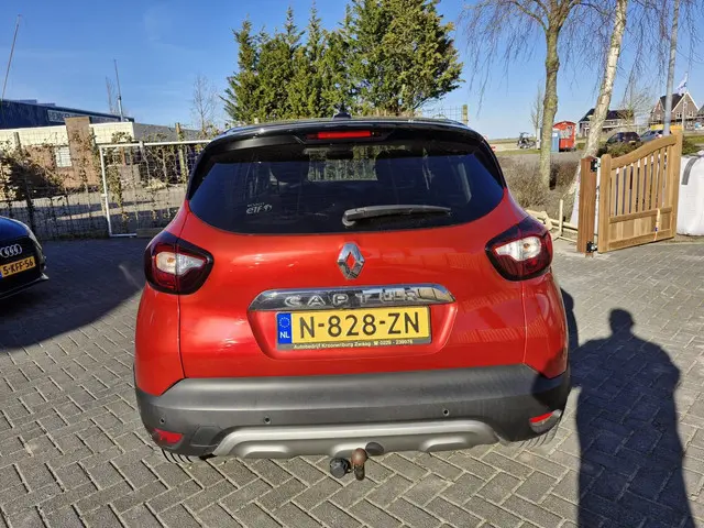 Renault Captur 0.9 TCe Bose 2018 Benzine 16