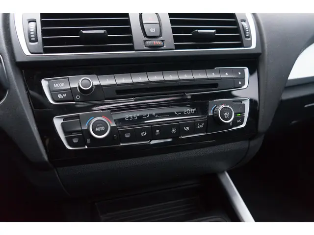 BMW 1 Serie 120i M Sport 2016 Benzine 10