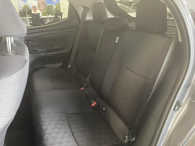 Toyota Yaris 1.5 Hybrid 115 Dynamic 2025 Hybride Benzine 8