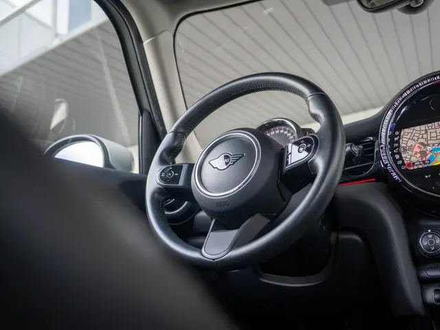 MINI 5-Deurs One 2022 Benzine 41