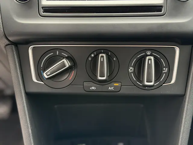 Volkswagen Polo 1.4 TDI Comfortline 2015 Diesel 18