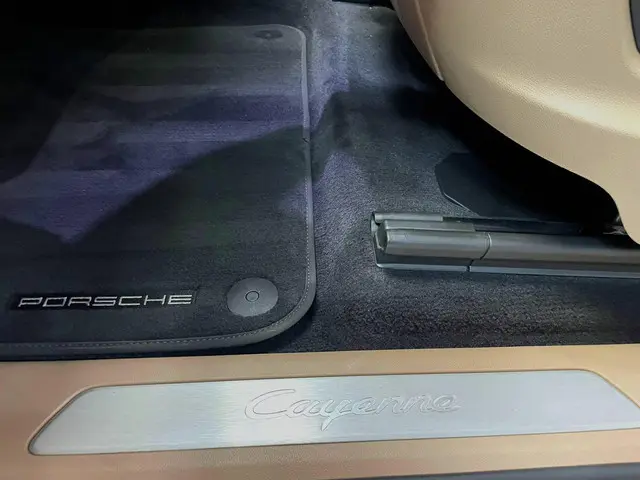 Porsche Cayenne 3.0 E-Hybrid 2021 Hybride Benzine 57
