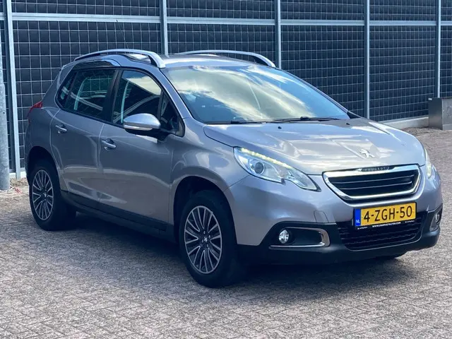 Peugeot 2008 1.2 PureTech Active 1e eigenaar 2015 Benzine 4