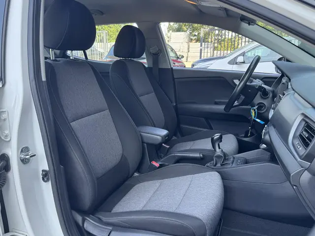 Kia Stonic 1.0 T-GDI DYNAMICLINE 2020 Benzine 10
