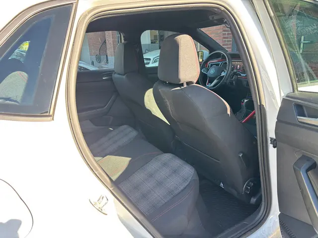 Volkswagen Polo 2.0 TSI GTI IQ LIGHT 2022 Benzine 19