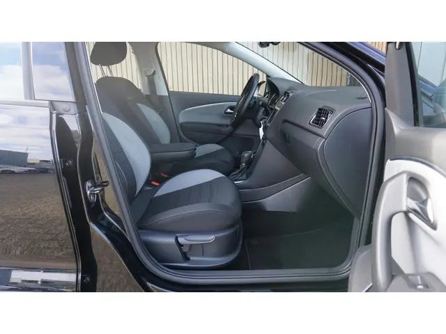 Volkswagen Polo Cross 1.2 TSI 90pk DSG 2017 Benzine 10