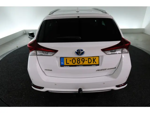 Toyota Auris Touring Sports 1.8 Hybrid 2016 Benzine 25