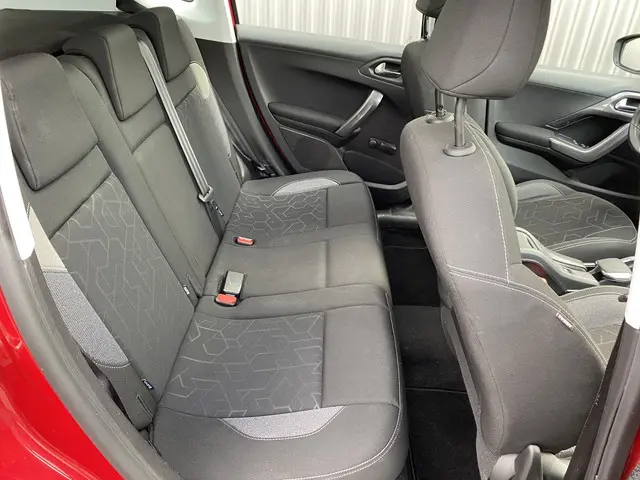 Peugeot 2008 1.2 PureTech Blue Lion 2017 Benzine 18