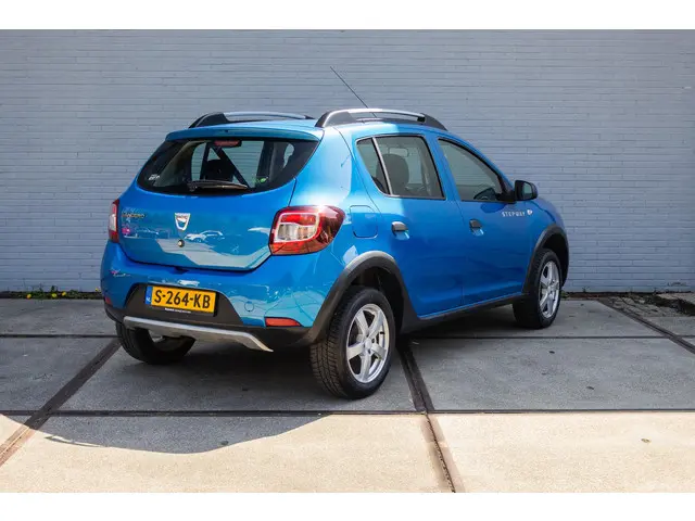Dacia Sandero Stepway 0.9 TCe Lauréate 2014 Benzine 9
