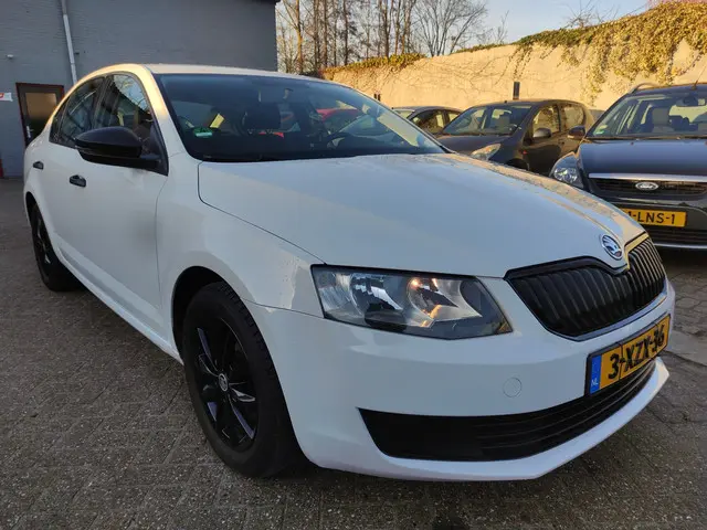 Škoda Octavia 1.2 TSI 105pk Greentech Active 2013 Benzine
