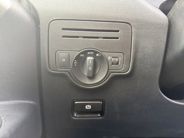 Mercedes-Benz eVito 111 2020 Elektrisch 24
