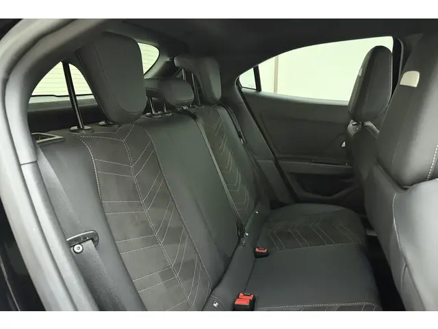 Opel Mokka-e Ultimate 50-kWh 11kw 2022 Elektrisch 14