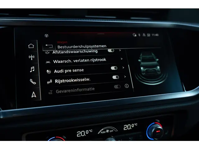 Audi Q3 45 TFSI e S edition 2022 Hybride Benzine 15