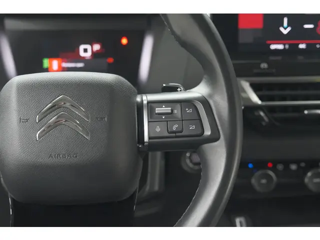 Citroën C4 Puretech 130 EAT8 Shine 2020 Benzine 32