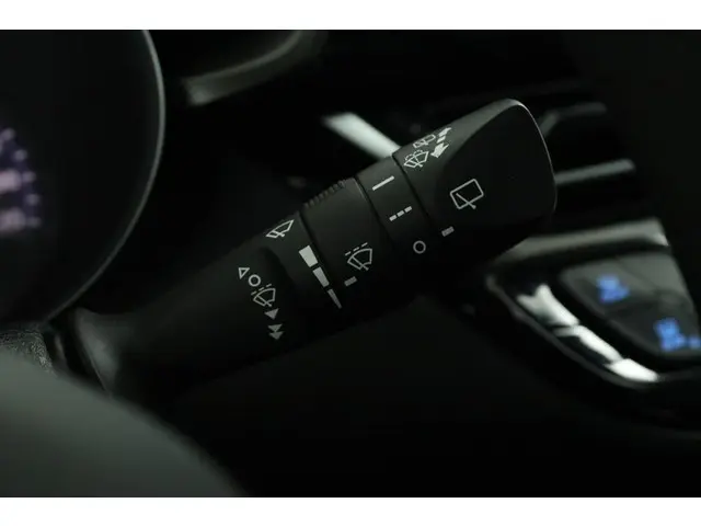 Toyota C-HR 1.2 Comfort 2017 Benzine 27