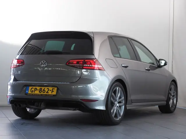 Volkswagen Golf 1.4 TSI Highline R - Line 2014 Benzine 2