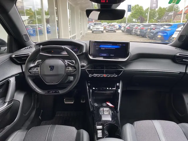 Peugeot 2008 1.2T Automaat 130pk GT 2024 Benzine 5