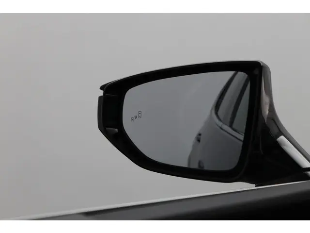 Lexus UX 250h Luxury Line 2020 Hybride Benzine 37