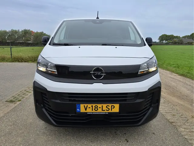 Opel Vivaro 1.5 Diesel L2 H1 2024 Diesel 10