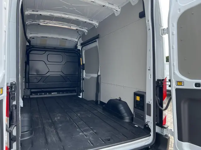 Ford E-Transit 350 L3H3 Trend 68 kWh 2023 Elektrisch 12