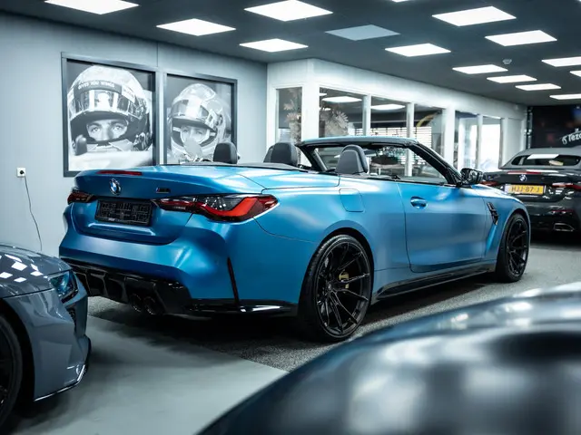 BMW M4 4-serie Cabrio xDrive Competition 2023 Benzine 4
