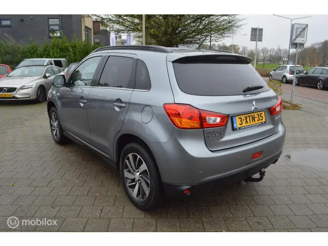 Mitsubishi ASX 1.6 Cleartec Invite+ 2014 Benzine 10