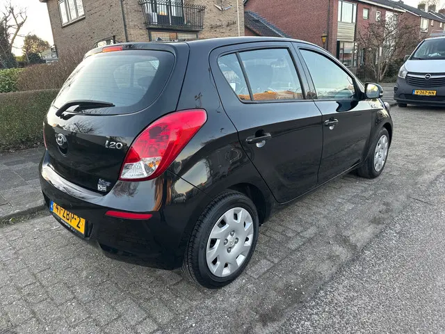 Hyundai i20 1.2i i-Motion 2012 Benzine 5