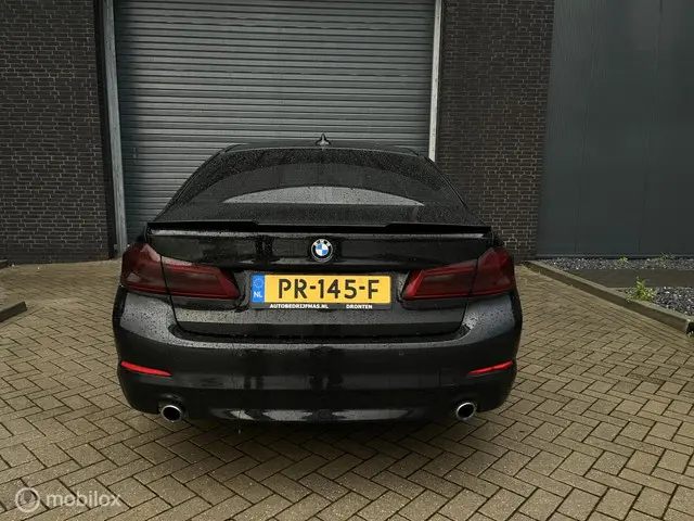 BMW 5 Serie 520i High Executive 2017 Benzine 10