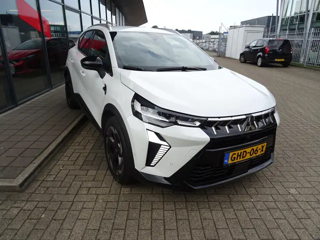 Mitsubishi ASX 1.3 DI-T Intense+ 2025 Hybride Benzine 10