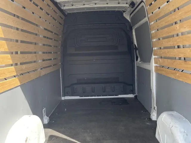 Mercedes-Benz Sprinter L2H2 2022 Diesel 3