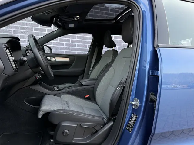 Volvo XC40 1.5 T4 Recharge R-Design 2020 Hybride Benzine 3