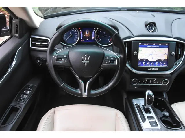 Maserati Ghibli 3.0 V6 D 2015 Diesel 23