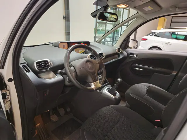 Citroën C3 Picasso 1.2 PureTech Exclusive 2015 Benzine 14