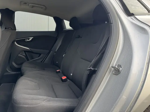 Volvo V40 2.0 D2 Nordic+ 2016 Diesel 5