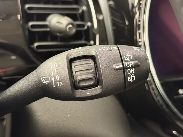 MINI 5-Deurs Cooper 2023 Benzine 28