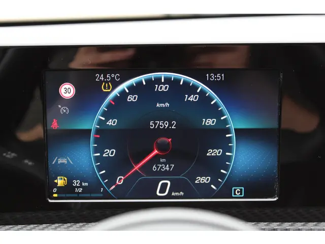 Mercedes-Benz A-Klasse 180 2020 Benzine 17