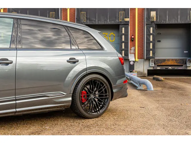 Audi SQ7 4.0 TFSI quattro ABT 7p 2024 Benzine 80