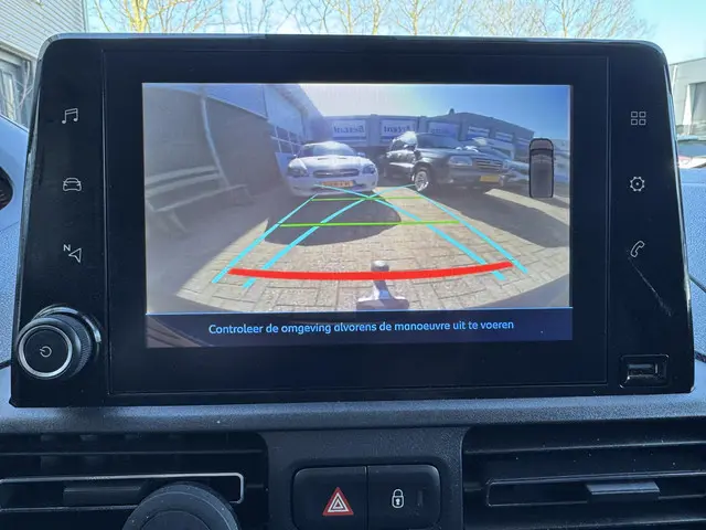 Peugeot Partner 1.5 BlueHDi 130 EAT8 S&S L1 2023 Diesel 23