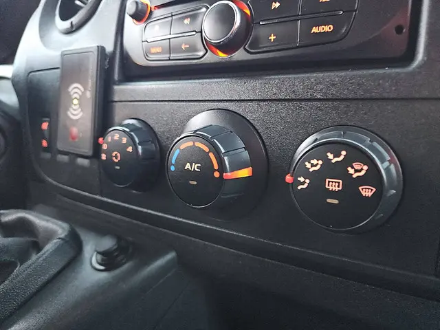 Renault Master 2.3 2018 Diesel 10