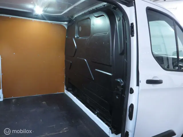 Ford Transit Custom 270 2.2 TDCI L1H1 Trend 2015 Diesel 10