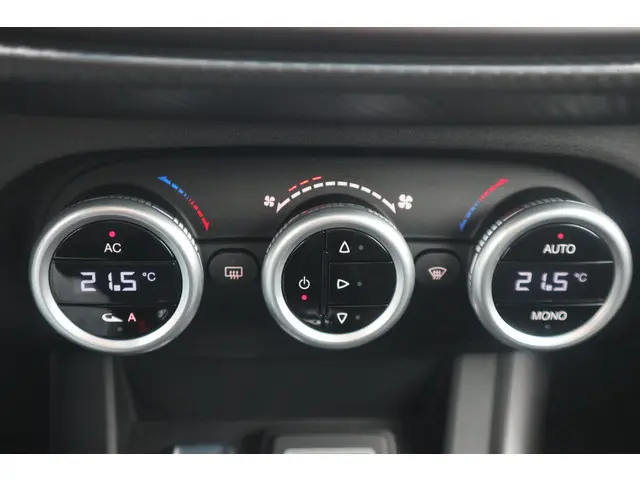 Alfa Romeo Giulietta 1.750 Turbo Veloce 2017 Benzine 40