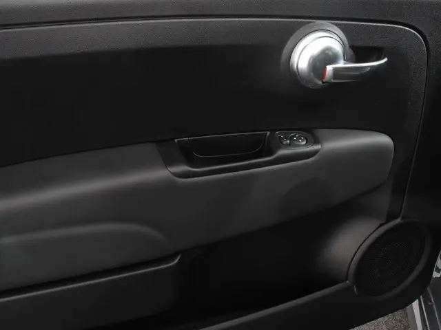 Fiat 500 1.0 Hybrid Connect 2022 Benzine 12