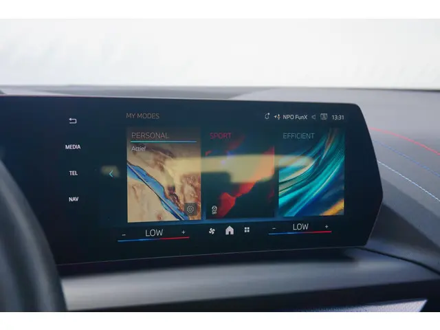 BMW 1 Serie 120 2024 Benzine 20