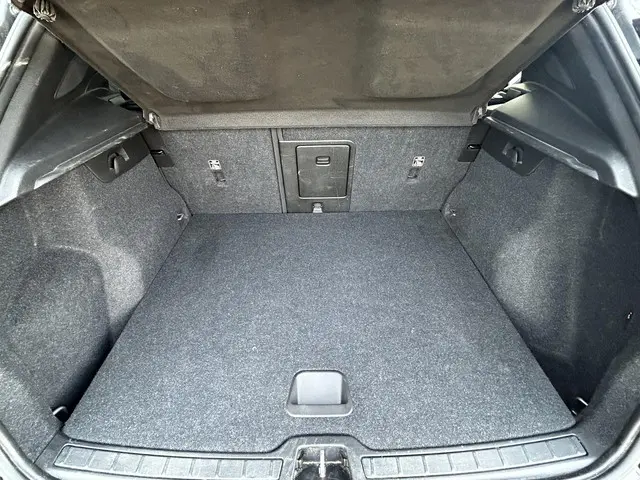 Volvo XC40 1.5 T3 Momentum 2019 Benzine 17