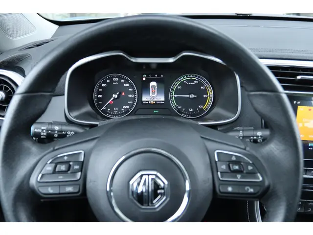 MG ZS EV MG LUXURY 45KWH 2021 Elektrisch 24