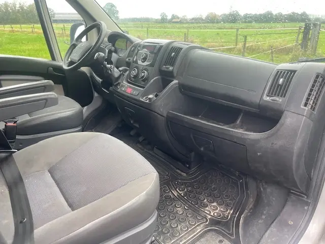 Citroën Jumper 30 2.2 HDI L2H2 Ec. 2013 Diesel 17
